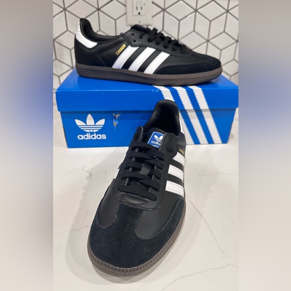 Adidas Sambas Brand New Black Mens 8.5 W/10 - Picture 3 of 5